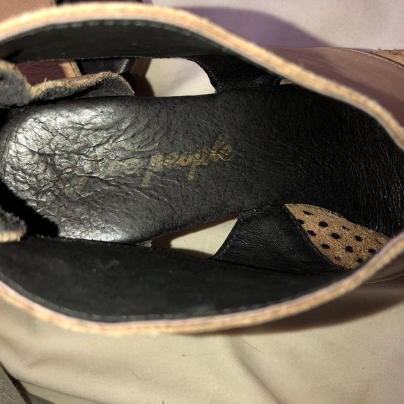 Free People The Revolver Heeled Clog, Peep Toe, Tie Back, Cut Out, sz 36 (US 6) - Picture 10 of 10